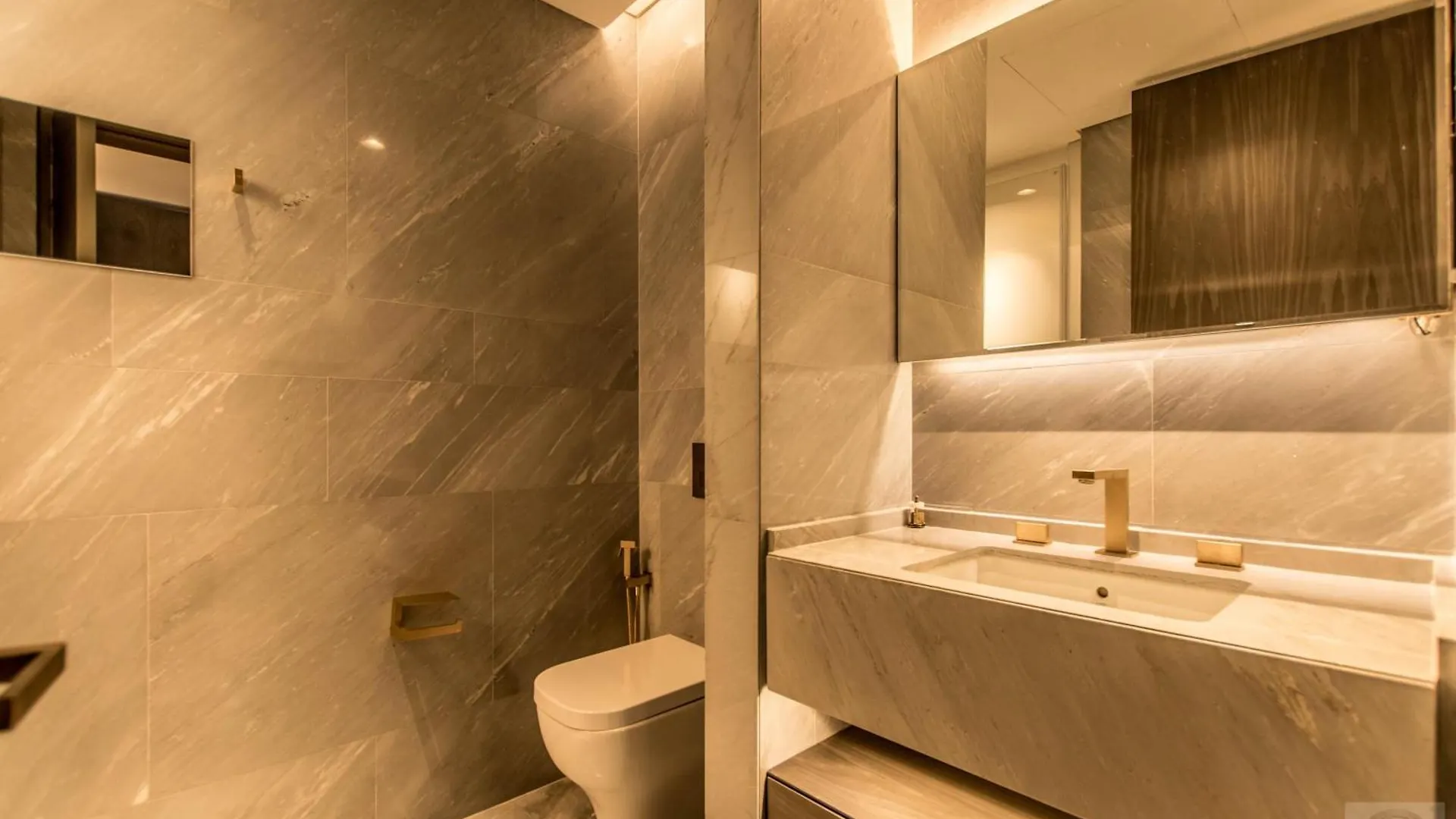 Apartment Daniels Five Palm 3Br With Maid'S Room Dubai United Arab Emirates